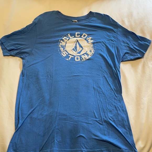 Men’s Volcom Tshirt - Picture 1 of 2